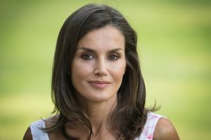 50 år torsdag: Journalistik kan føre til alt, er der nogle, der påstår. For Letizia Ortiz Rocasolano er der noget om snakken. Hun er nu Spaniens dronning.