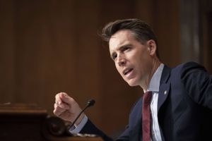 Josh Hawley stemte som den eneste imod, da det amerikanske senat forleden skulle sige ja eller nej til, at Nato optager Sverige og Finland som medlemmer. Foto: Drew Angerer/AFP