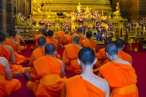 Alle fire munke fra et lille buddhistiske tempel i det nordlige Thailand er blevet smidt på porten og sendt på afvænning, efter de alle har dumpet en narkotest.