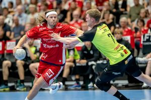 Holdkammeraterne sprudlede, men Mikkel Hansen tog opmærksomheden, da han gjorde comeback i dansk håndbold med fire scoringer og en 39-32-sejr over Nordsjælland.
