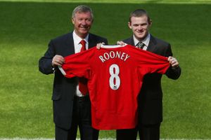 Med rekorden som alletiders mest scorende spiller i klubben er Wayne Rooneys eftermæle blevet et omdiskuteret emne. Et plettet renommé plager angriberen, der står ved en skillevej.