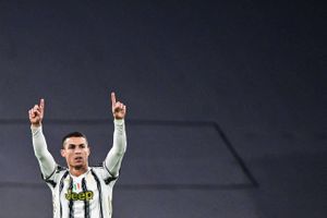 Juventus oplyser, at klubben taber penge på salget af Cristiano Ronaldo til Manchester United.