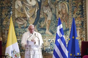 Det europæiske samfund fortsætter ifølge paven med at udskyde beslutninger og fremstår ofte ukoordineret.