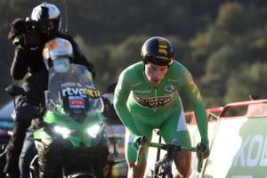 Med blot et enkelt sekund vandt Primoz Roglic tirsdagens enkeltstart i Vueltaen og er atter i front af løbet.