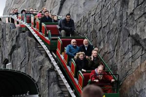 Præcis som Tivolis rutsjebane, så har vi været vant til, at økonomien går op og ned. Men måske skal vi til at forberede os på en permanent lavvækst. Arkivfoto: Jens Dresling/Polfoto