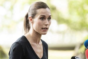Finlands statsminister mener, at et billede, som influencere tog under fest hos hende, er upassende.