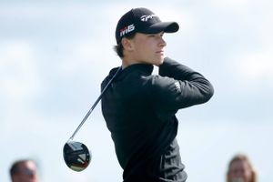 Danske Rasmus Højgaard er med i den sjove ende af feltet, efter at årets anden golfmajor begyndte torsdag.