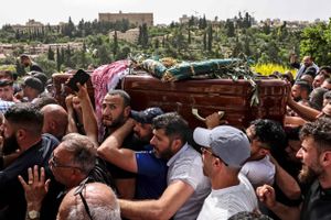 Al-Jazeera-journalisten Shireen Abu Akleh, der forleden blev dræbt på Vestbredden, er blevet begravet.