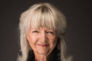 80 år: Som ung aktiverede Ulla Dahlerup for kvinders rettigheder, som midaldrende var hun kandidat for Dansk Folkeparti. Nu kalder hun Pia Kjærsgaard for tyrannisk og mener, at hun bør gå på pension.