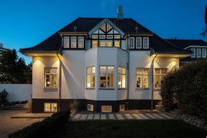 Tirsdag var der ifølge boligsiden.dk 640 huse til salg i Aarhus Kommune. JP Aarhus har samlet en oversigt over de villaer, som topper prislisten.