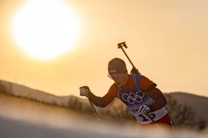 Nordmanden Johannes Thingnes Bø er totalt overlegen i skiskydning, og derfor bliver fokus flyttet i sporten, akkurat som i andre sportsgrene.