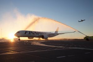 Omkring 100 flyvninger er blevet aflyst som følge af en strejke i det finske luftfartsselskab Finnair.