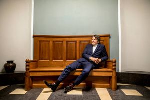 I årevis har politikerne forsøgt at stoppe skattetænkning i forbindelse med opkøb af underskudsgivende virksomheder. Nu skal reglerne undersøges igen.