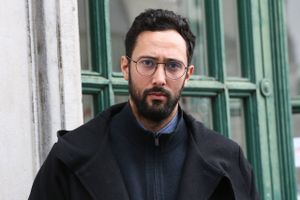 Rapperen Valtonyc flygtede i 2018 fra sit hjemland Spanien efter en dom på tre et halvt års fængsel for majestætsfornærmelse og forherligelse af terror.  
