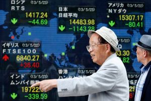 De japanske aktier er steget markant i årets 1. kvartal - men i torsdag kom pludselig et kraftigt fald. Foto: Shizuo Kambayashi/AP