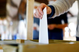 Uanset hvordan det tyske valg ender søndag, skal der forhandles om, hvilke partier der skal i regering efterfølgende. Her er et overblik over mulighederne. 