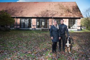 En totalrenovering med tre børn og et udfordret forhold endte mod alle odds med et moderne hjem i landlige omgivelser syd for Herning.