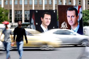 Flygtede syrere og iagttagere kalder det en skueproces, når Syriens præsident onsdag med statsgaranti ventes at blive valgt til en ny syvårig periode. 