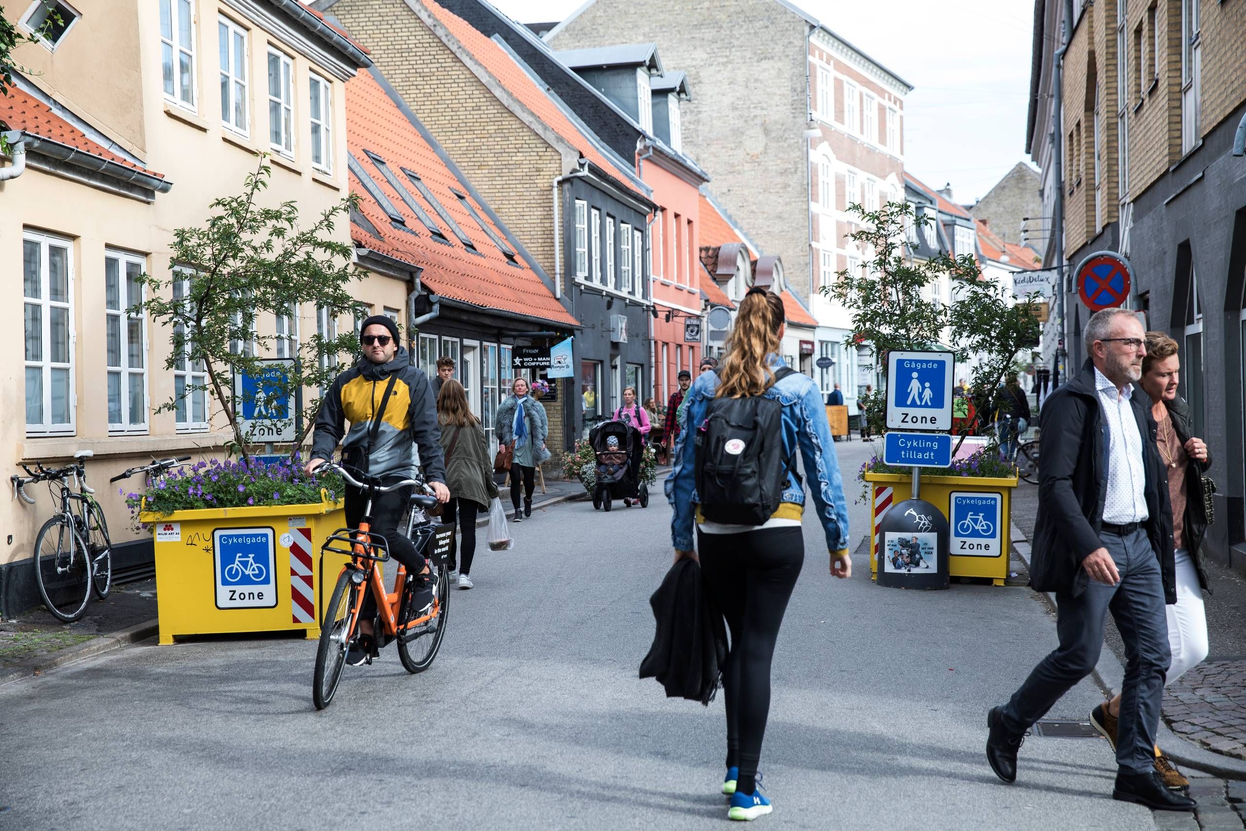 nøjagtigt Meget rart godt festspil Gå- eller cykelgade?
