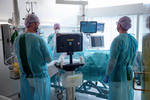 I alle fem regioner er der nu indgået aftaler om fordeling af den såkaldte vintermilliard. Især medarbejdere på akutmodtagelser, medicinske og intensive afsnit kan se frem til at få mere i lønningsposen de kommende måneder.
