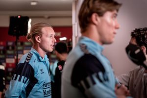 Rasmus Højlund scorede hattrick mod Finland, men succesen på træningsbanen har været beskeden, siger anfører.