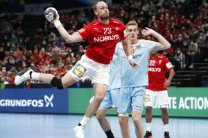Det danske håndboldlandshold er spændt før EM-semifinalen og har set video på nye spanske spillere.
