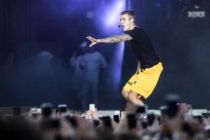 Justin Bieber lagde internettet ned i starten af 2010’erne. Siden har han siddet godt på tronen som kongen af pop. Nu besøger den unge canadier Smukfest.