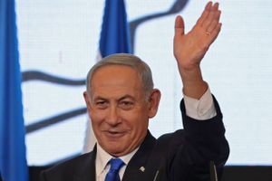 Benjamin Netanyahu og hans fløj står på kanten af en stor valgsejr, siger ekspremierministeren selv.