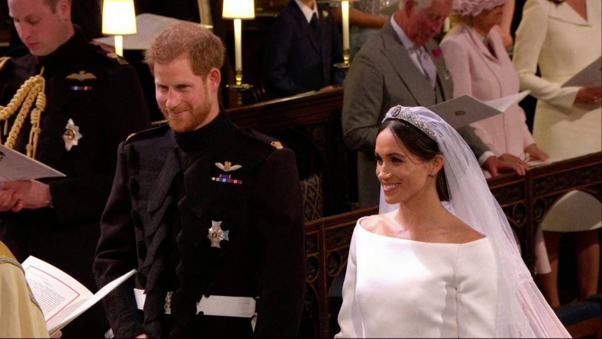 Creed Pastor intellektuel Se billederne: Prins Harry sagde ja til sin Meghan omringet af  Hollywoodkendisser og briter i brudekjoler