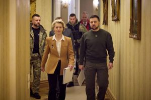 Selv om den ukrainske regering kæmper for at reformere et land i krig, venter EU-medlemskab ikke i nærmeste fremtid. Fredagens topmøde skal afstemme forventningerne.