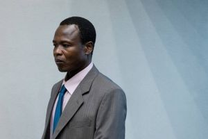 Dominic Ongwen, leder af Ugandas berygtede partisangruppe Herrens Modstandshær, er dømt ved domstol i Haag.