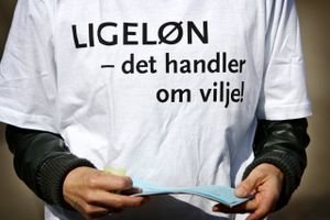 Løfter om offentlige lønstigninger er både en trussel mod den danske model og et spark til inflationsskruen. Heldigvis er der andre måder at skaffe arbejdskraft på, hvis politikerne altså tør.