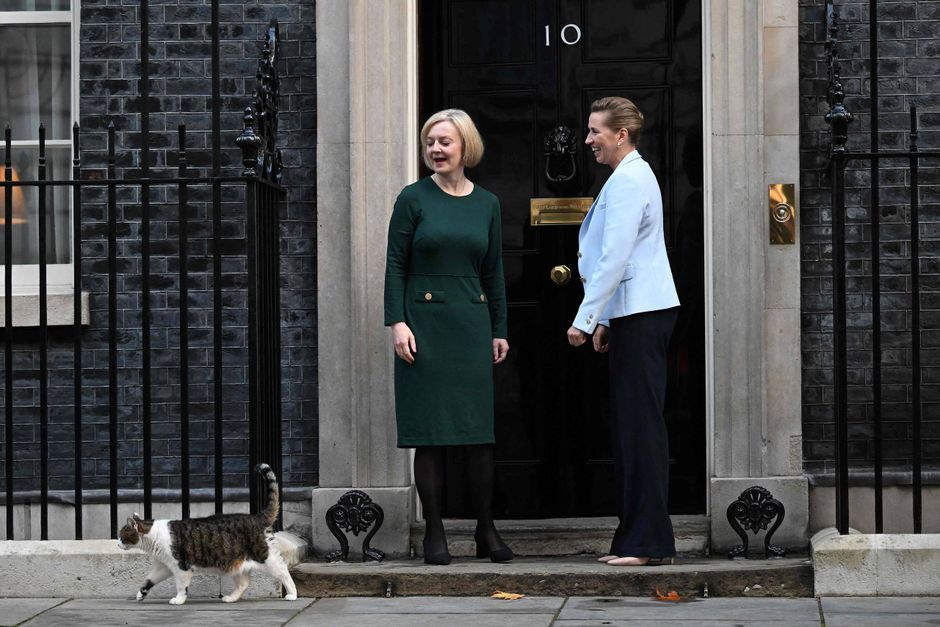 Statsministeren har lørdag været forbi Downing Street 10 for at mødes med den britiske premierminister.