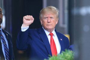 Kendelse om ransagning af Trumps hjem er offentliggjort. Bekræfter mistanke om, at han brød lov om spionage.