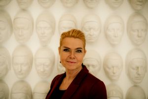 Danmarksdemokraterne går skridtet videre end resten af blå blok i forsøget på at hjælpe danske husstande gennem energikrisen. Forslaget indebærer en risiko for yderligere inflation, erkender Inger Støjberg.