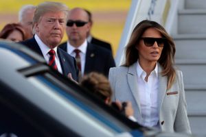 Donald Trump og hans kone Melania ankom søndag til  Helsinki. Foto: Markus Schreiber/AP