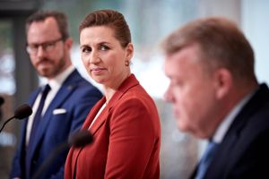 Statsministeren erklærede, at regeringen vil fjerne en ordning, som tusindvis af danskere har flokkedes til på få år. Men nu viser det sig, at fire partier i oppositionen kan blokere SVM-regeringens vilje. Og det har de tænkt sig at gøre.