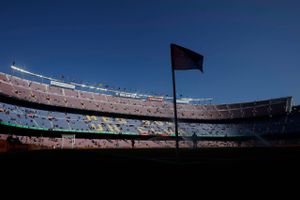 Anklagemyndighed beskylder FC Barcelona for korruption i sag om betalinger til tidligere chef i dommerkomité.