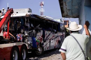 Bremserne svigtede i en passagerbus i Mexico. Mindste 19 personer er døde, mens 20 andre er kvæstede.