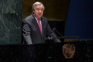 FN's generalsekretær, António Guterres, har mødt kras kritik for ikke at gøre nok for at sikre fred i Ukraine. Nu drager han både til Moskva og Kyiv.