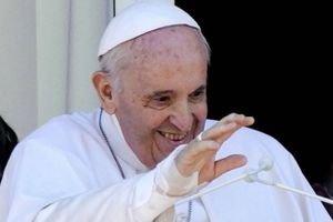 84-årige pave Frans har været på hospitalet til observation og genoptræning, siden han blev indlagt 4. juli.