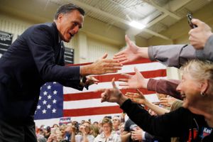 Republikaneren Mitt Romney mener, at Donald Trump bør diskvalificeres, hvis han ikke fremlægger skattepapirer.