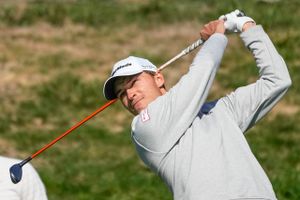 Rasmus Højgaard var alene i spidsen for Nedbank Golf Challenge, da fjerde runde blev afbrudt. 