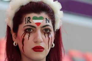 Den giftige stemning før VM-kampen mellem USA og Iran er en parallel til VM-opgøret i 1998. Men der er en væsentlig forskel.