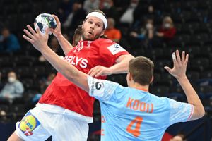 Kevin Møller er bedste målmand ved EM målt på redningsprocent, mens Mikkel Hansen nærmer sig topscorertitel.