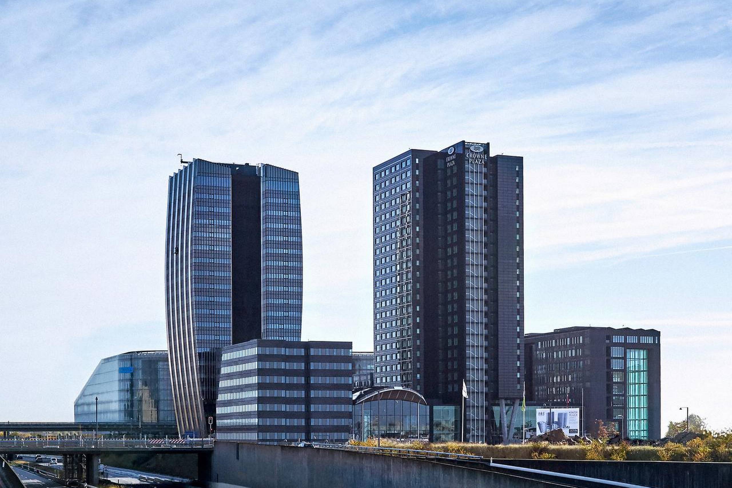 Foto: Erhvervsejendomme_uge 37_cirkulær økonomi_Copenhagen Towers_1+ Erhvervsejendomme_uge 37_cirkulær økonomi_Copenhagen Towers_2 Da Copenhagen Towers i Ørestad skulle bygges, tænkte Lendager Group cirkulært og anvendte genbrugsmaterialer. Foto: PR/BC Hospitality Group
