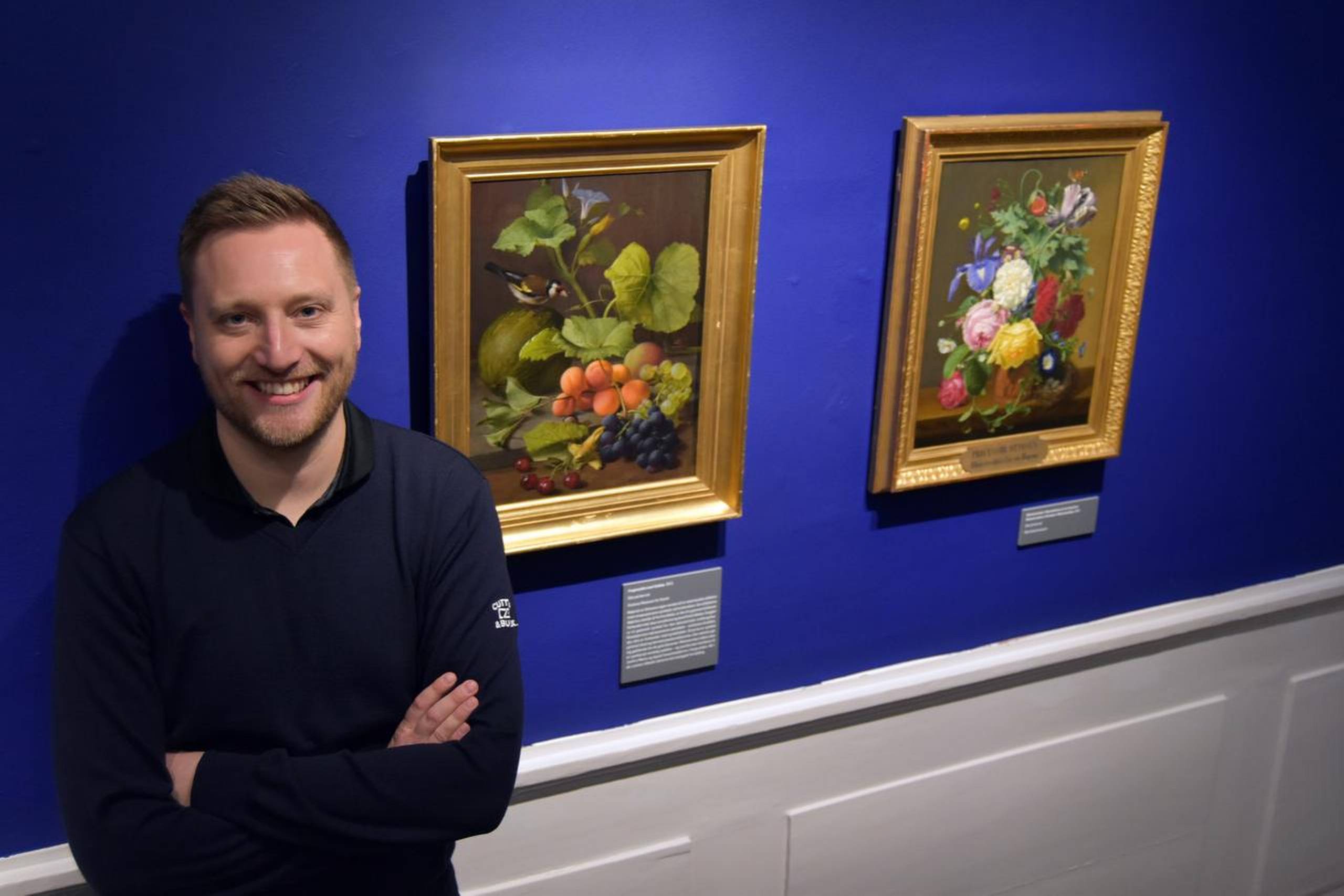 Morten la Cour og Kunstmuseet Brundlund Slot byder i øjeblikket på en udstilling om blomstermaler O. D. Ottesen (1816-1892), der i sin samtid var en feteret kongelig hofleverandør. Foto: Kunstmuseet Brundlund Slot