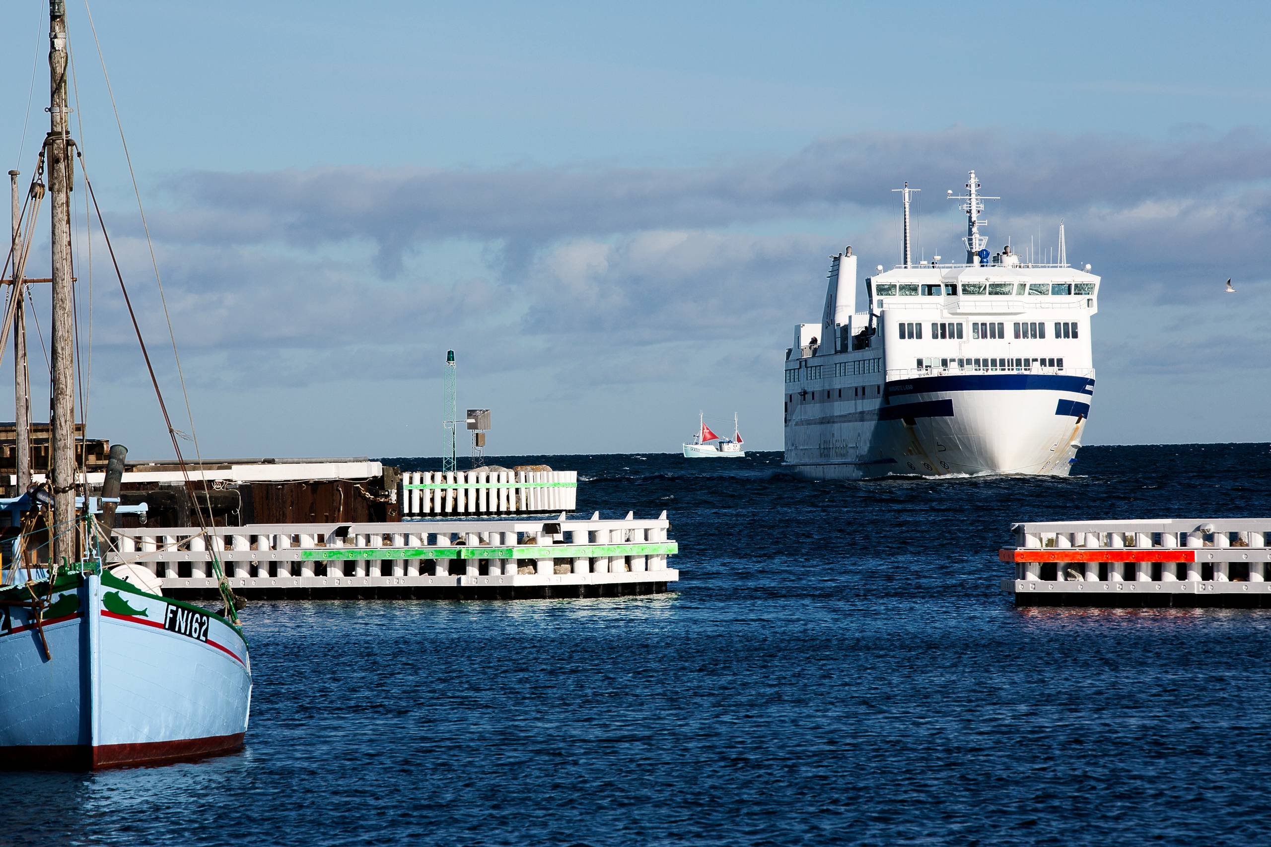 Læsøs færger forbinder øen med det omkringliggende fastland. Færgerne har derudover været et stort emne under kommunalvalget i Læsø Kommune. Foto: Per Folkver / Politiken