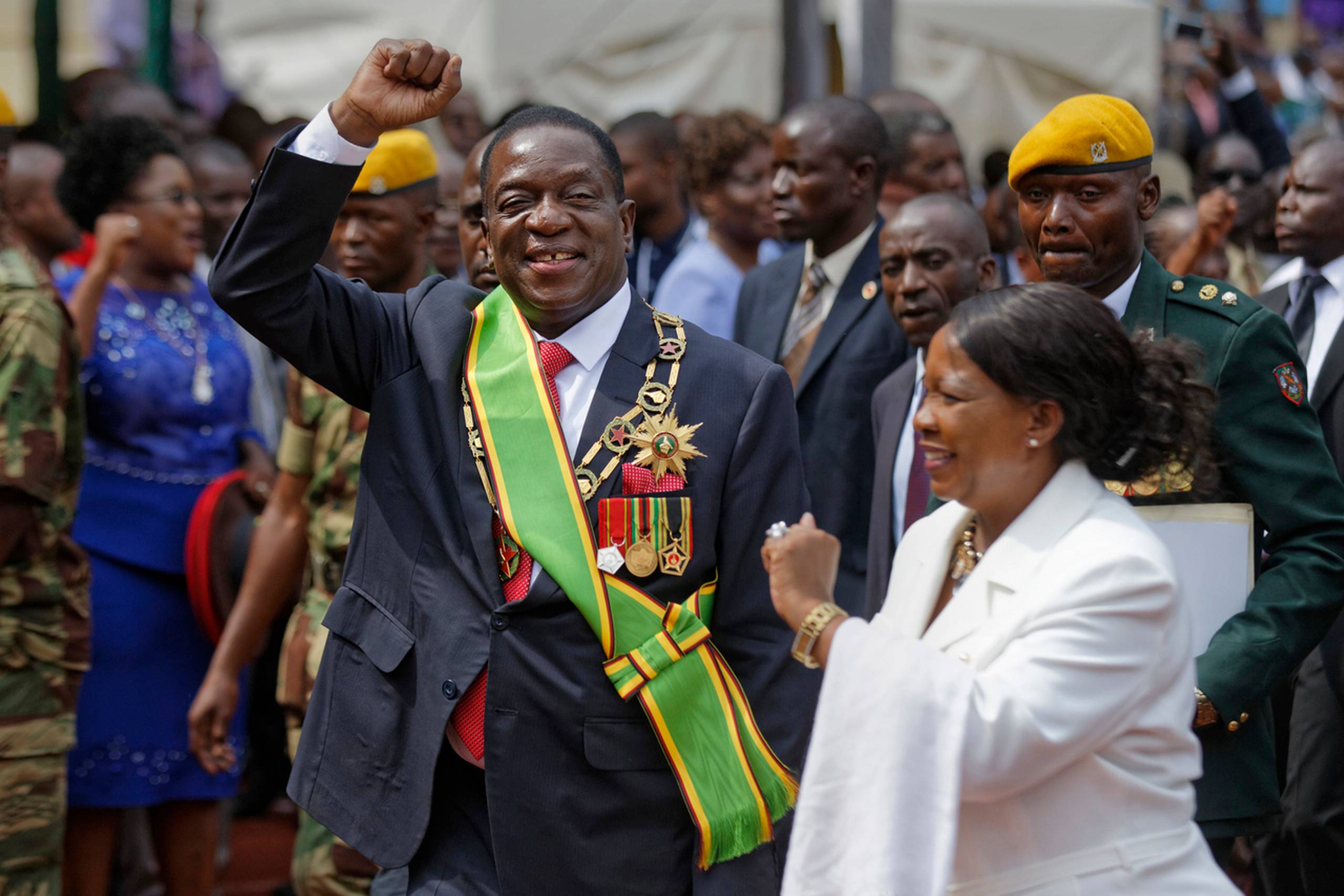 I Zimbabwe, hvor Robert Mugabe i november blev presset til at træde tilbage som præsident, har landets nye leder, Emmerson Mnangagwa, udpeget to vicepræsidenter. Arkivfoto: Ben Curtis