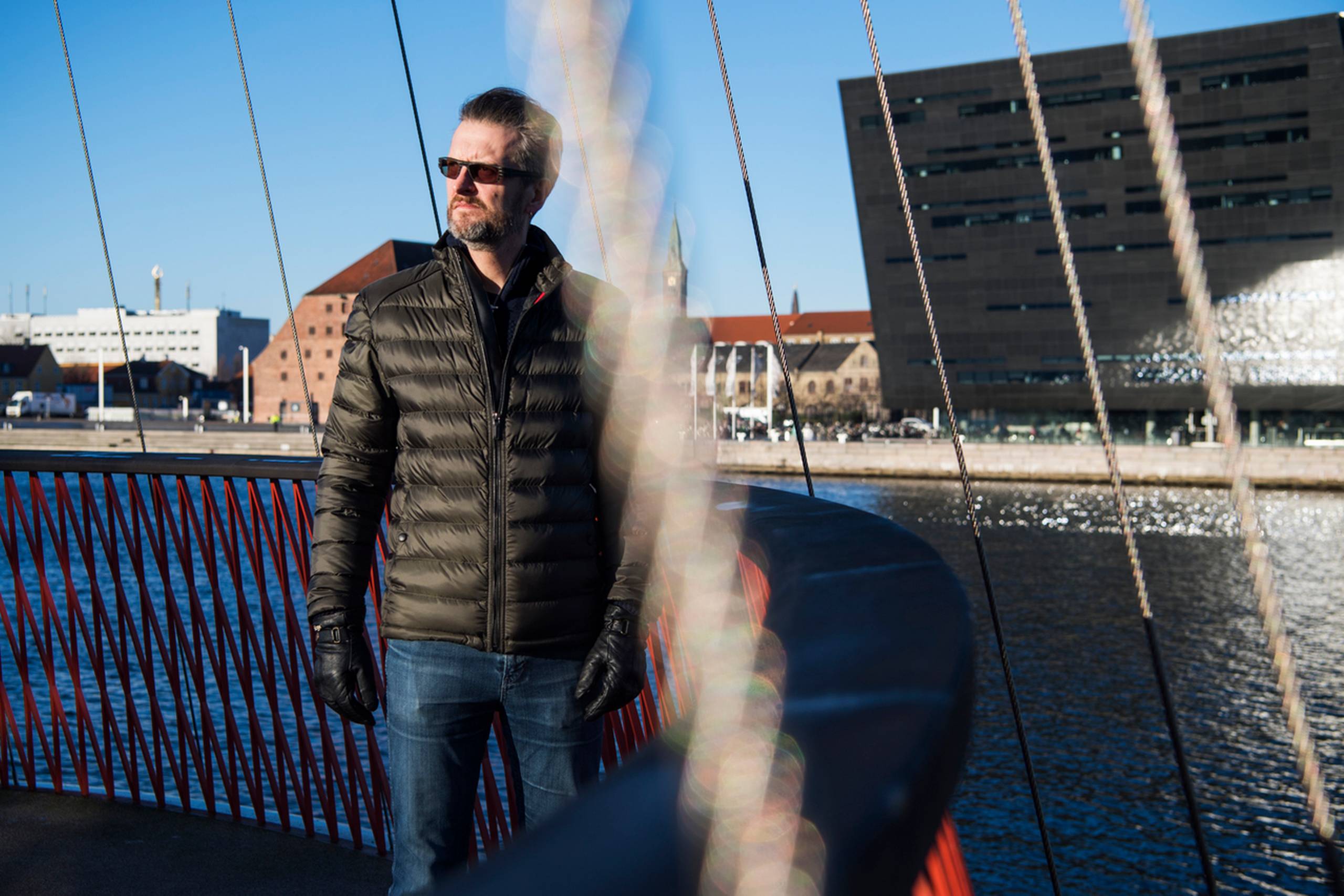 Den danske filminstruktør Per Fly har lavet en international thriller om svindel i FN. Foto: Gregers Tycho